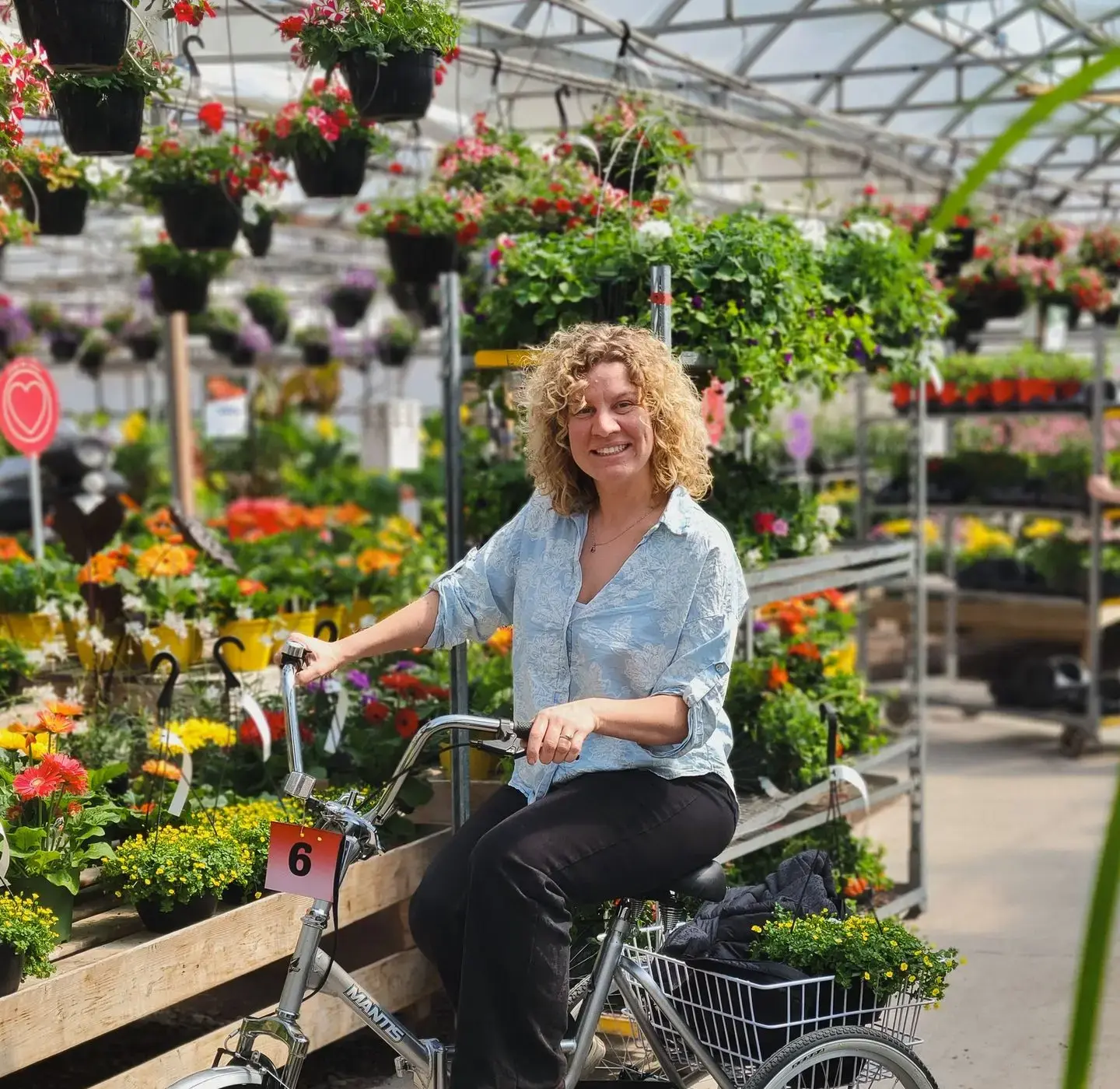 Serres St-Élie_À propos de nous_Centre de production_Horticulture_Fleurs et Végétaux_Mélanie Grégoire